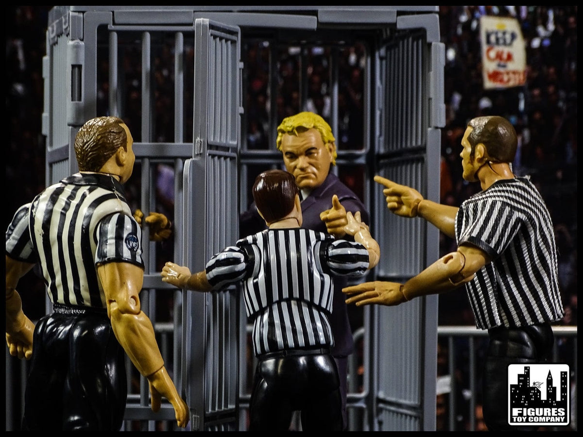 Shark Cage &amp; Grab The Gear Playset for WWE Wrestling Action Figures