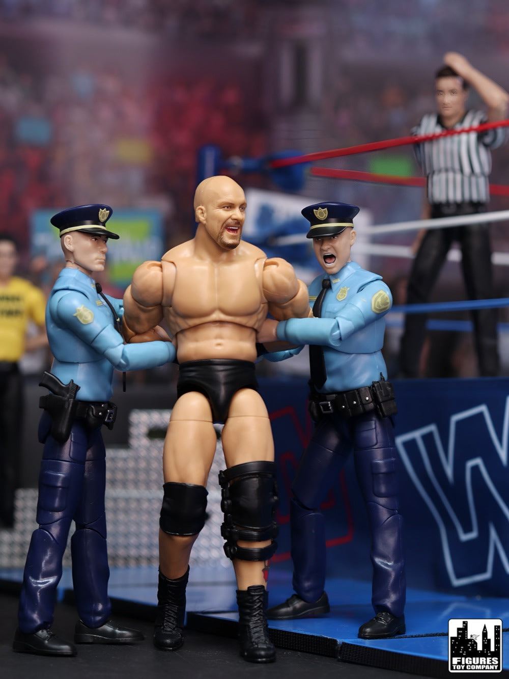 Ultimate 6.5 Inch Police Officer Action Figure With Deluxe Articulation