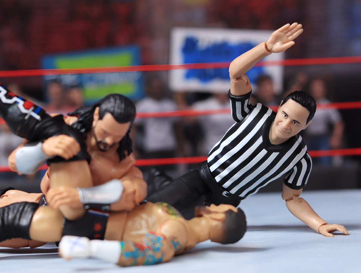 Ultimate 3 Counting &amp; Talking Wrestling Referee Figure for WWE &amp; AEW Figures