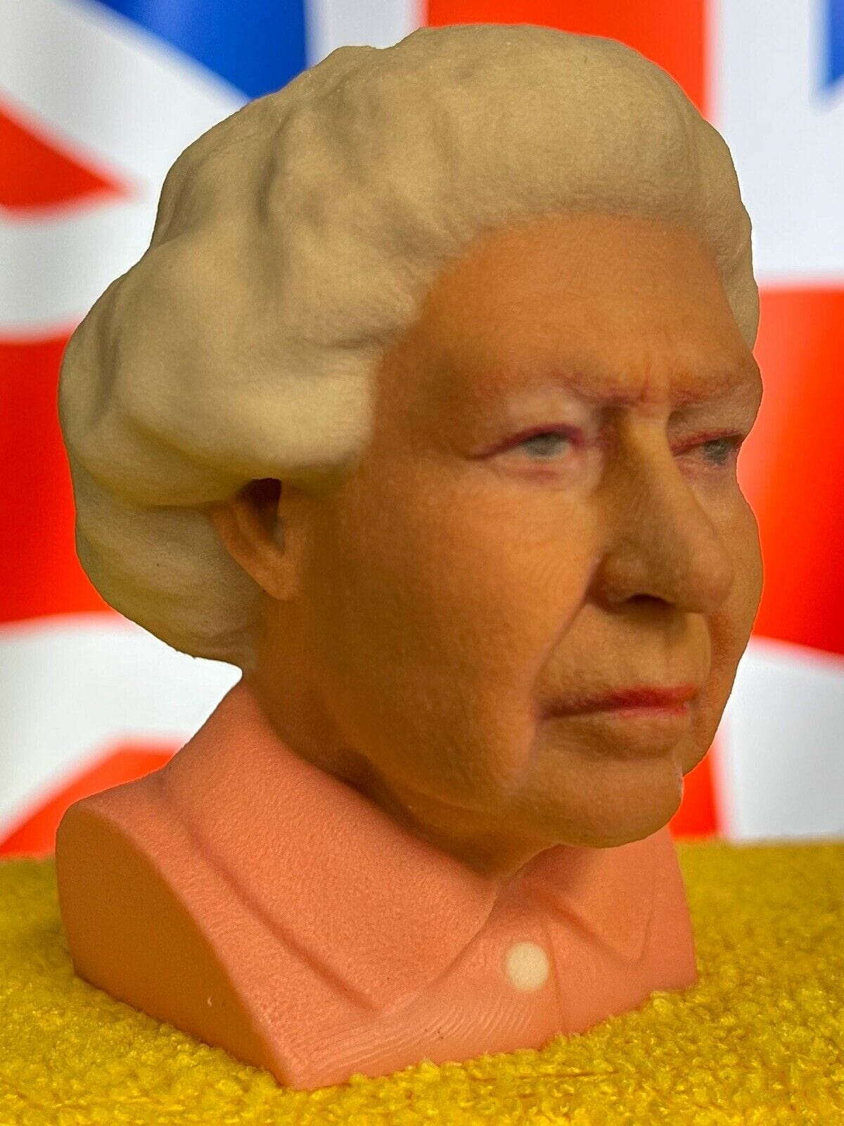 Queen Elizabeth II Bust Statue Presidential Collectible