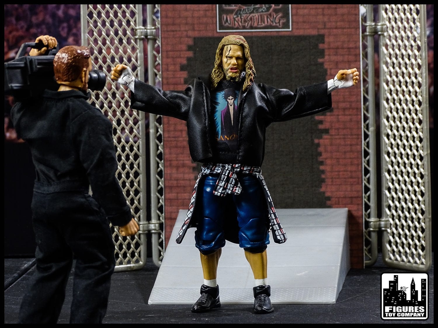 TV Camera Man Action Figure For WWE Wrestling Arenas – 7 Inch Poseable Figure With Real Cloth Outfit & Camera